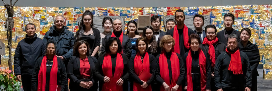 gruppo cantanti, coro concerto chiesa